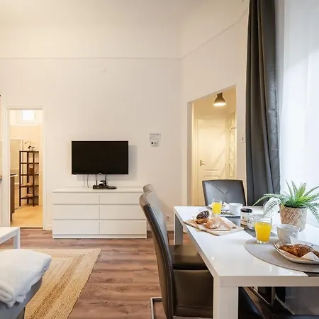 The White - 2br Apt, Close To Everything * Budapesta